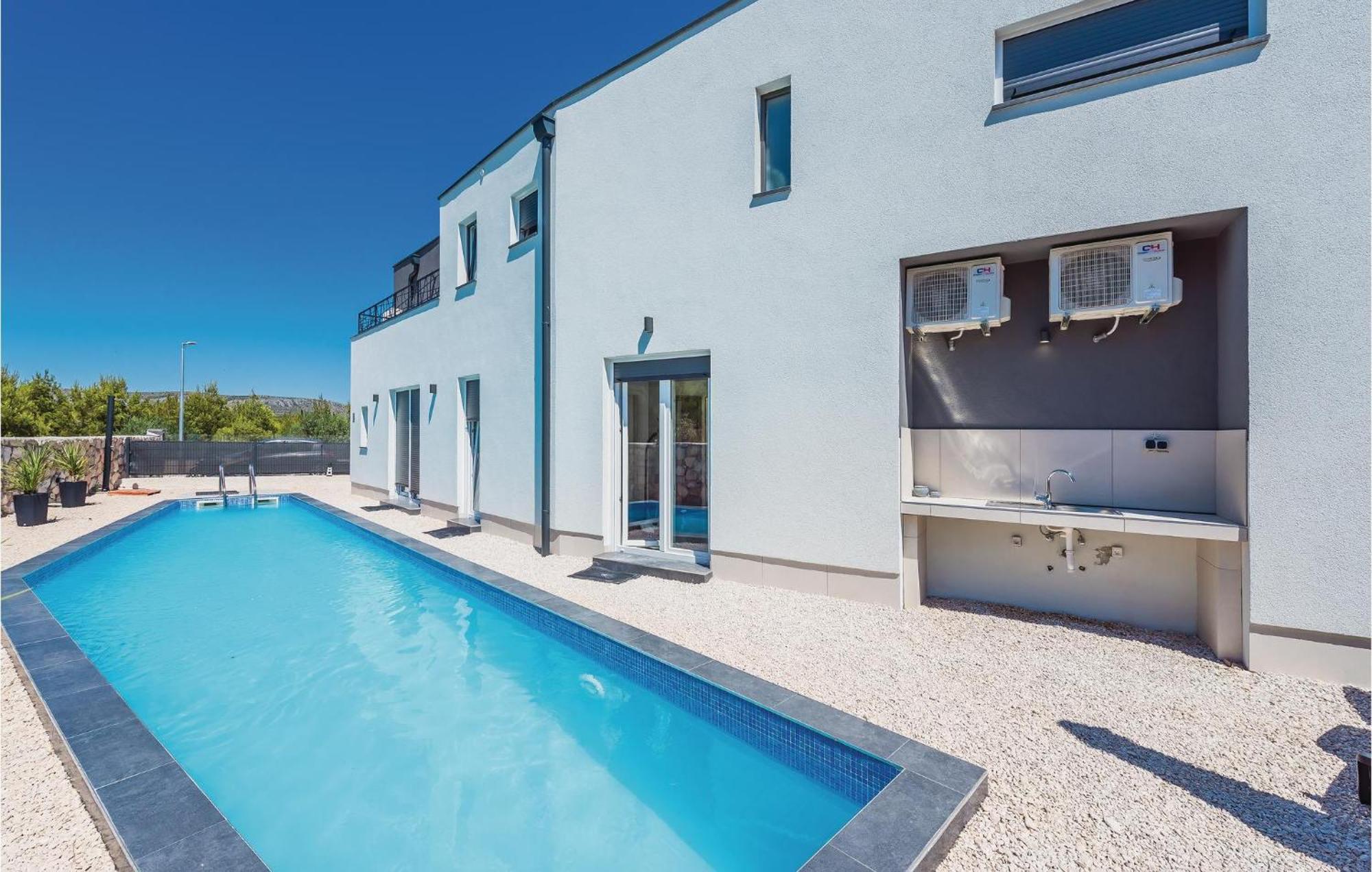 4 Bedroom Beautiful Home In Šibenik Dış mekan fotoğraf