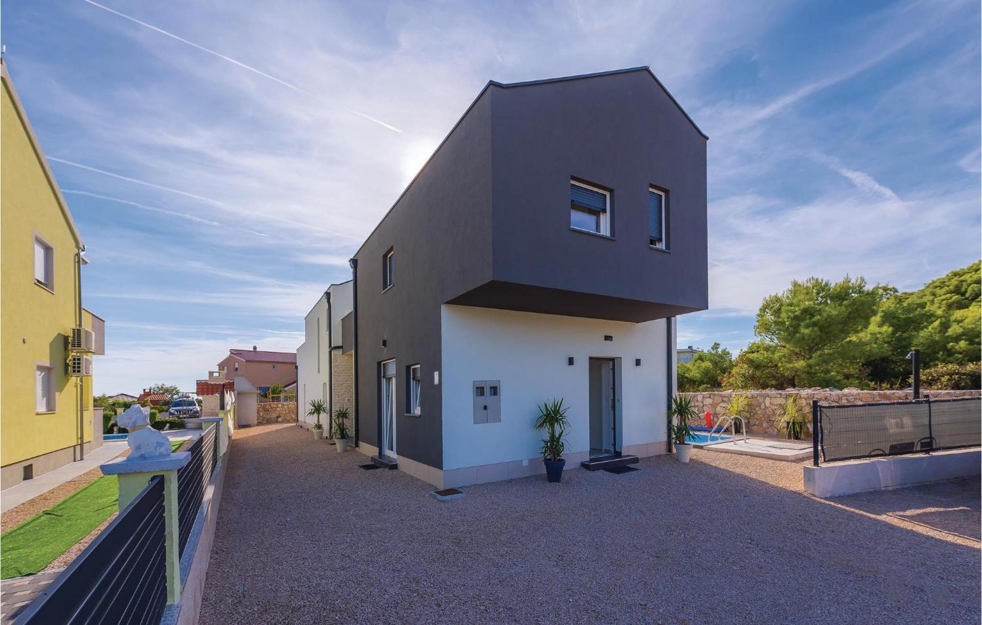 4 Bedroom Beautiful Home In Šibenik Dış mekan fotoğraf