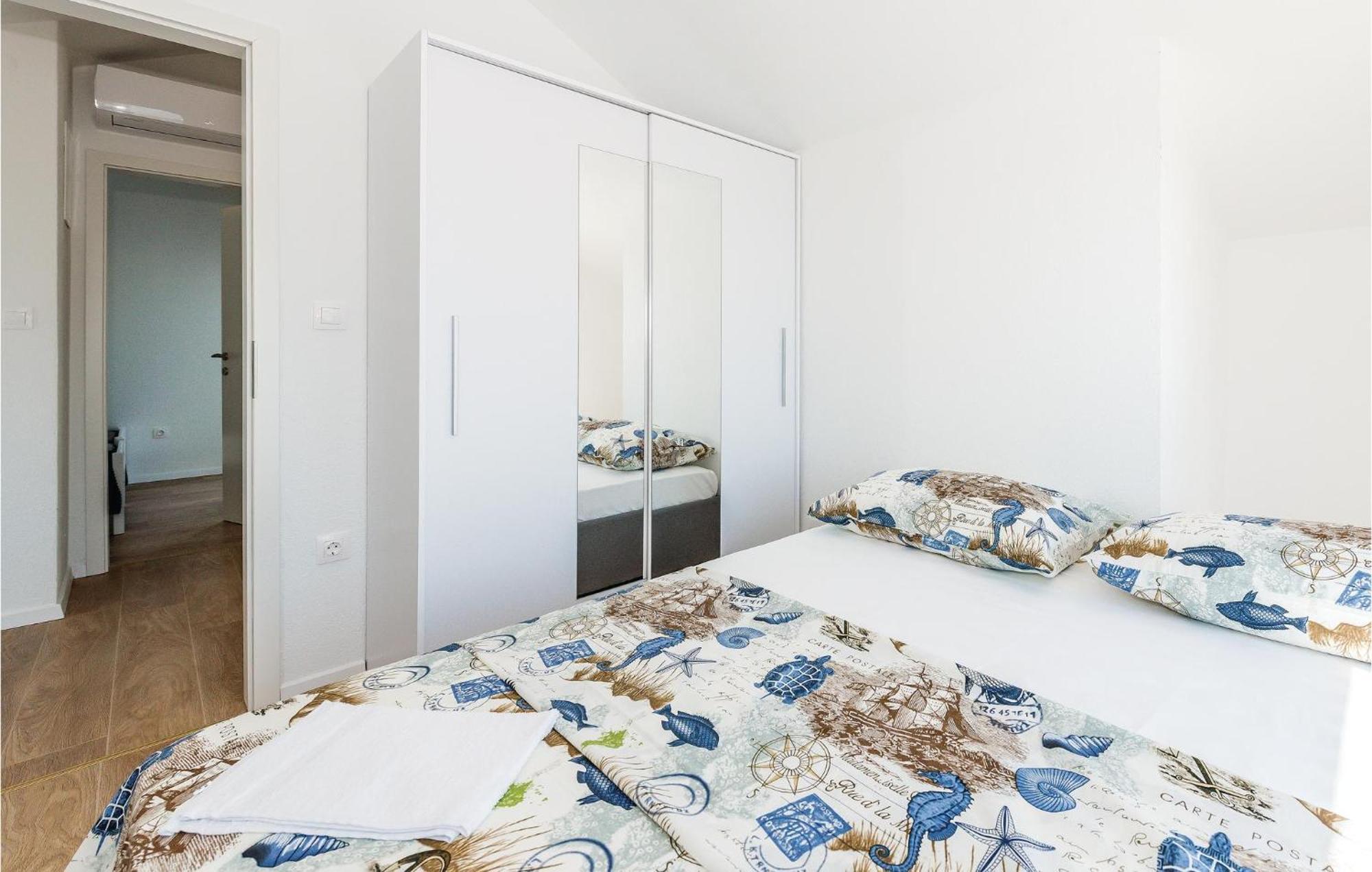 4 Bedroom Beautiful Home In Šibenik Dış mekan fotoğraf