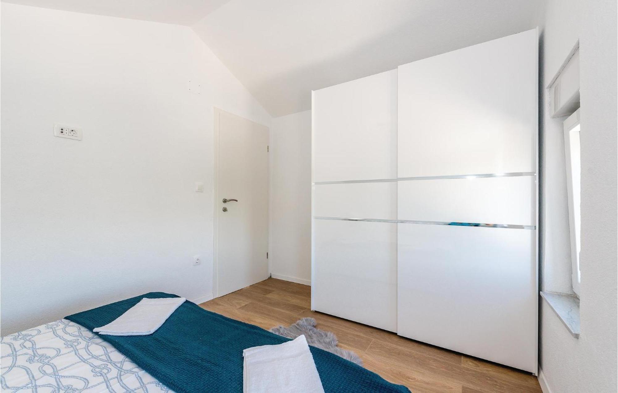 4 Bedroom Beautiful Home In Šibenik Dış mekan fotoğraf